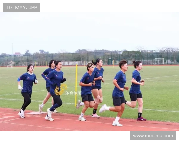 足球运动员的体能管理与恢复