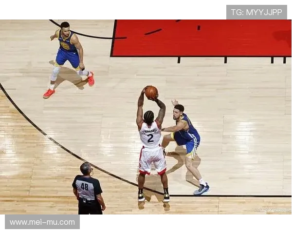 篮球比赛中“单侧拉开”战术在面对联防时的实用效果如何体现