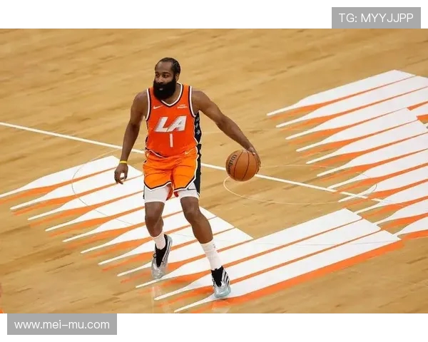 哈登强调球队多点开花防守需加强未来23场将全力调整提升竞争力